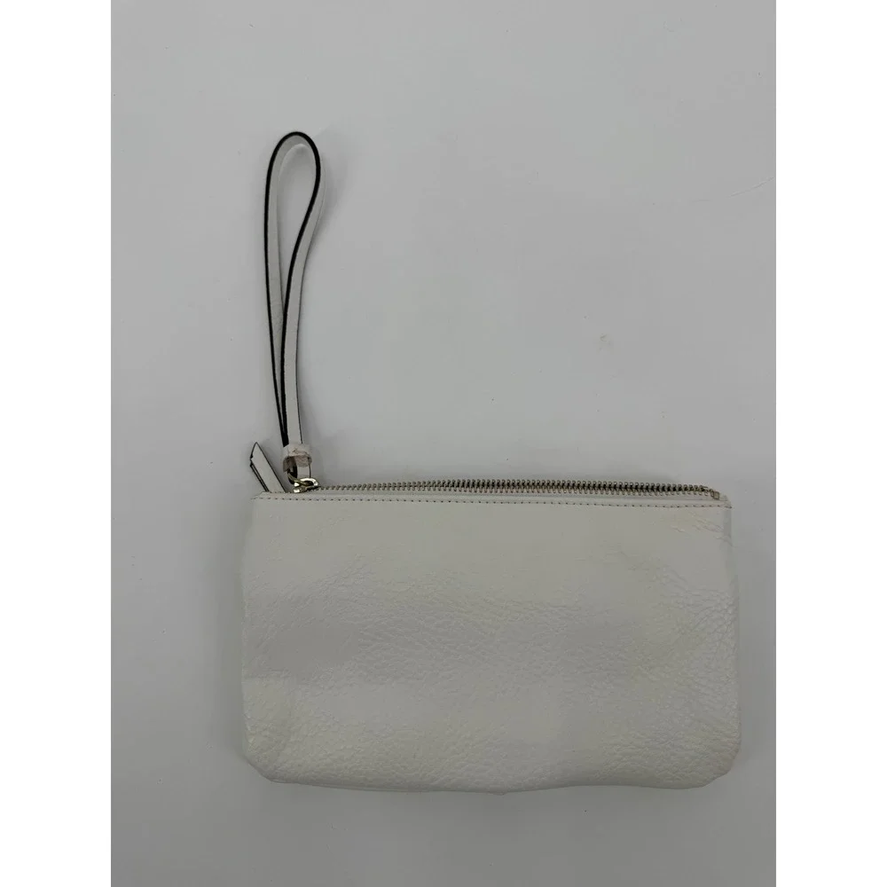 Juicy Couture White Pebbled Faux Leather Pleated Wristlet Wallet Gold Hardware
